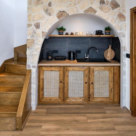 Plastiras Rooms Fíra Kültér fotó
